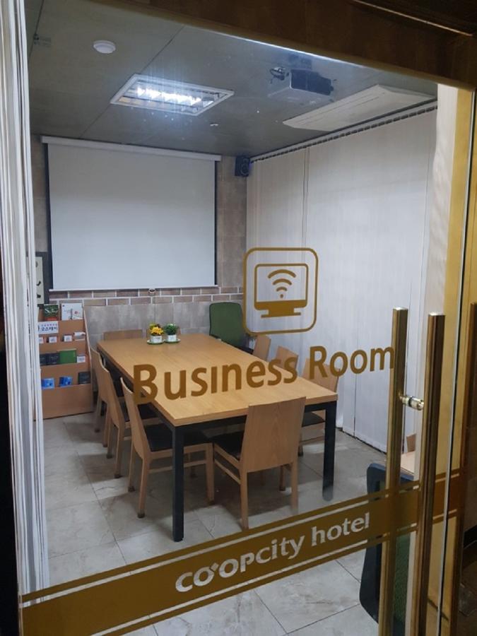 Coop City Hotel Oryu Station Seoul Bagian luar foto