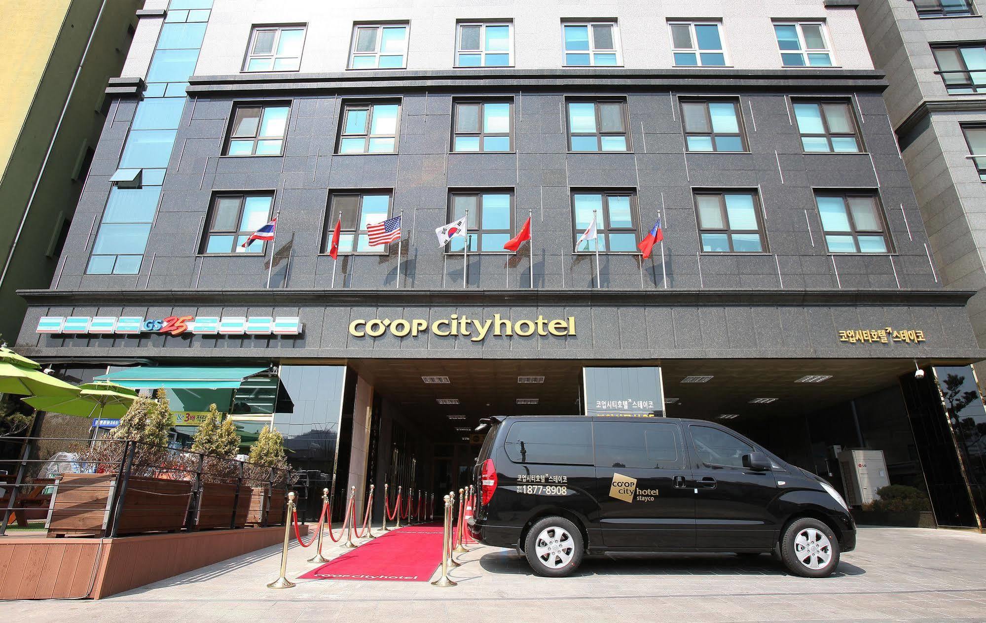 Coop City Hotel Oryu Station Seoul Bagian luar foto