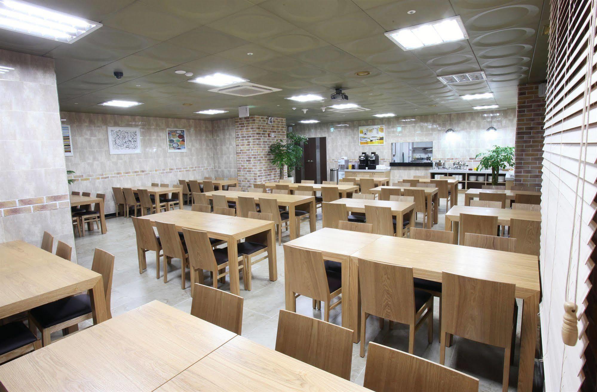 Coop City Hotel Oryu Station Seoul Bagian luar foto