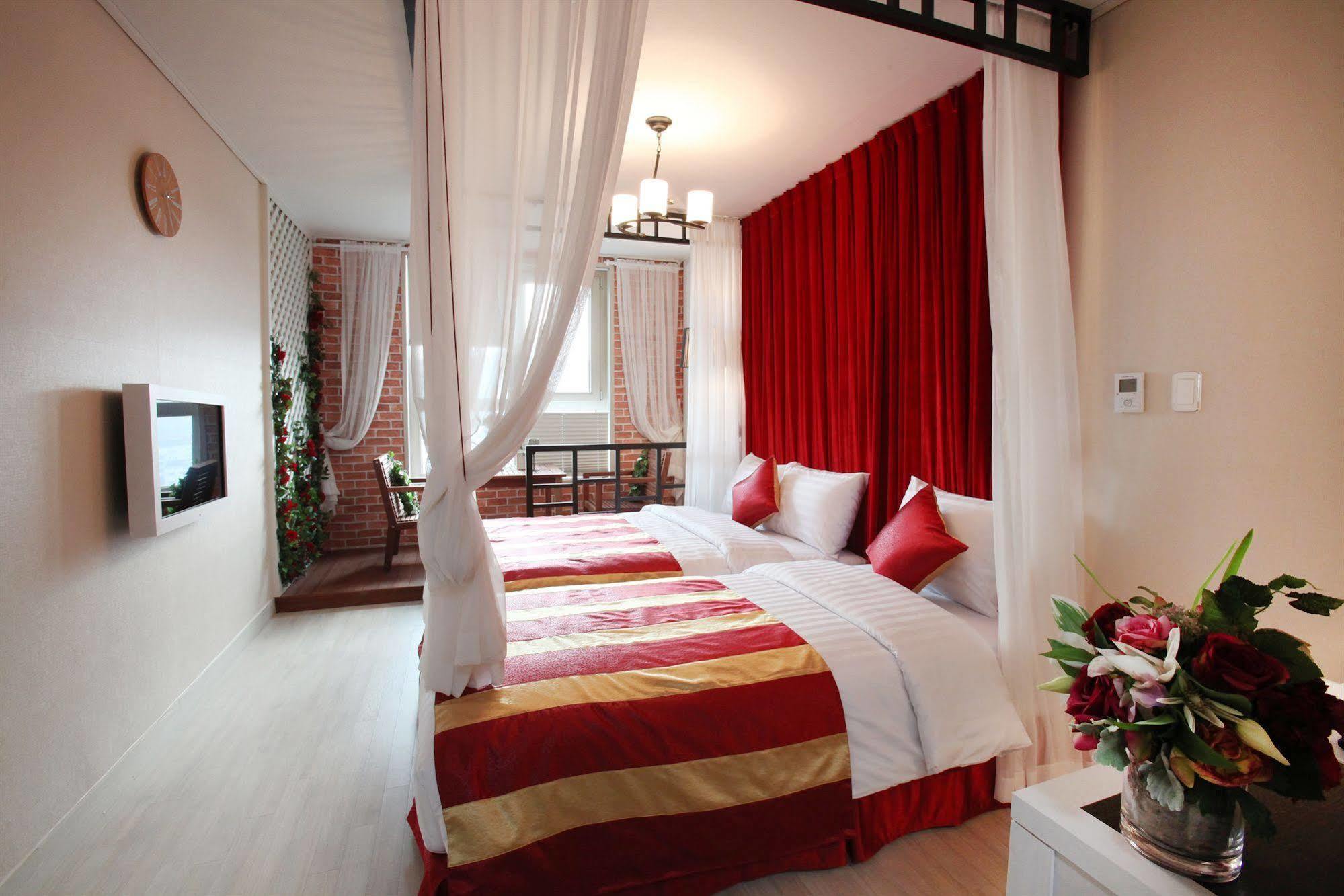 Coop City Hotel Oryu Station Seoul Bagian luar foto