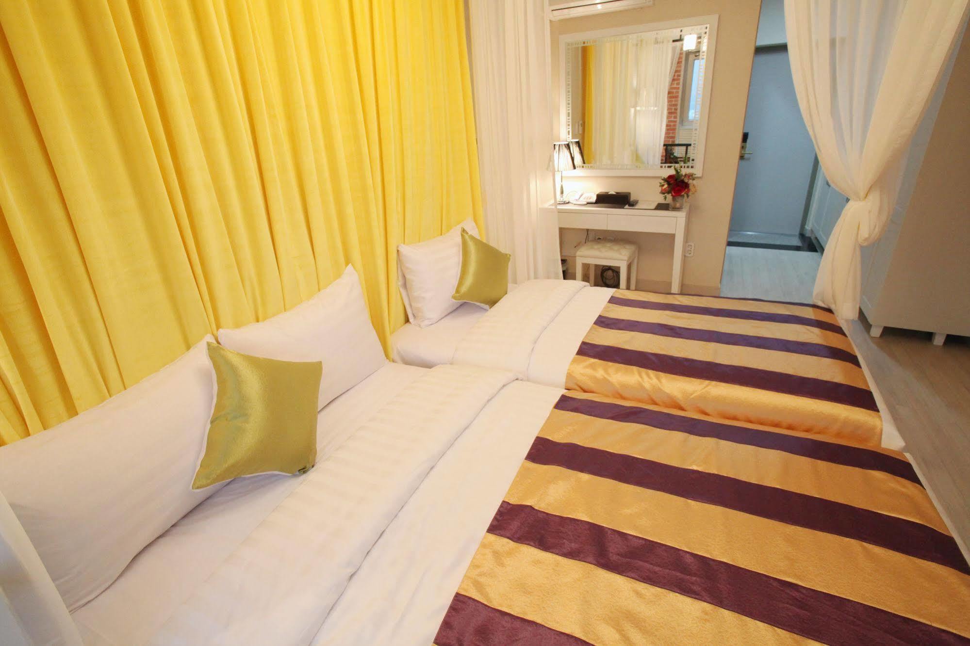 Coop City Hotel Oryu Station Seoul Bagian luar foto