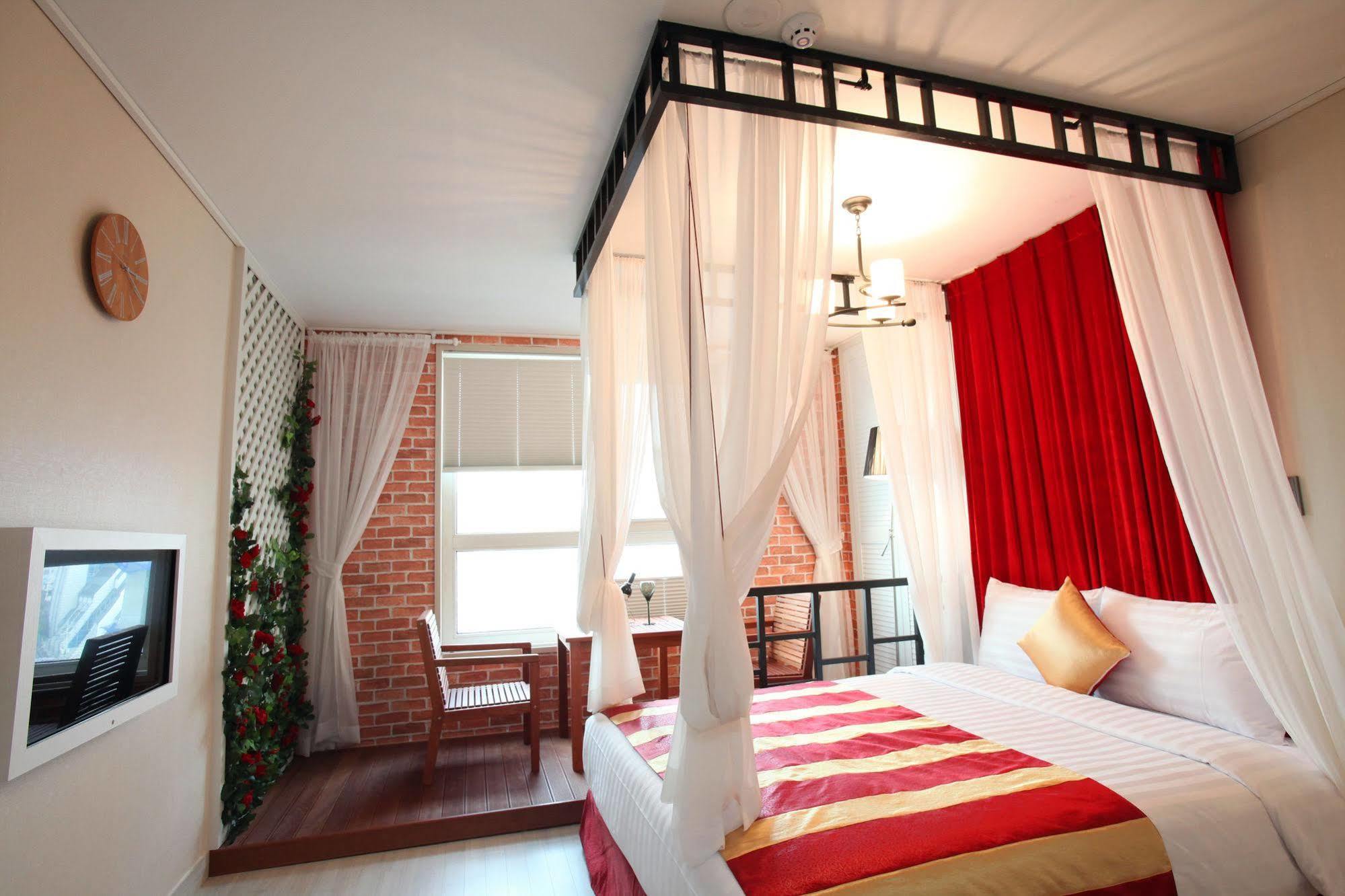 Coop City Hotel Oryu Station Seoul Bagian luar foto