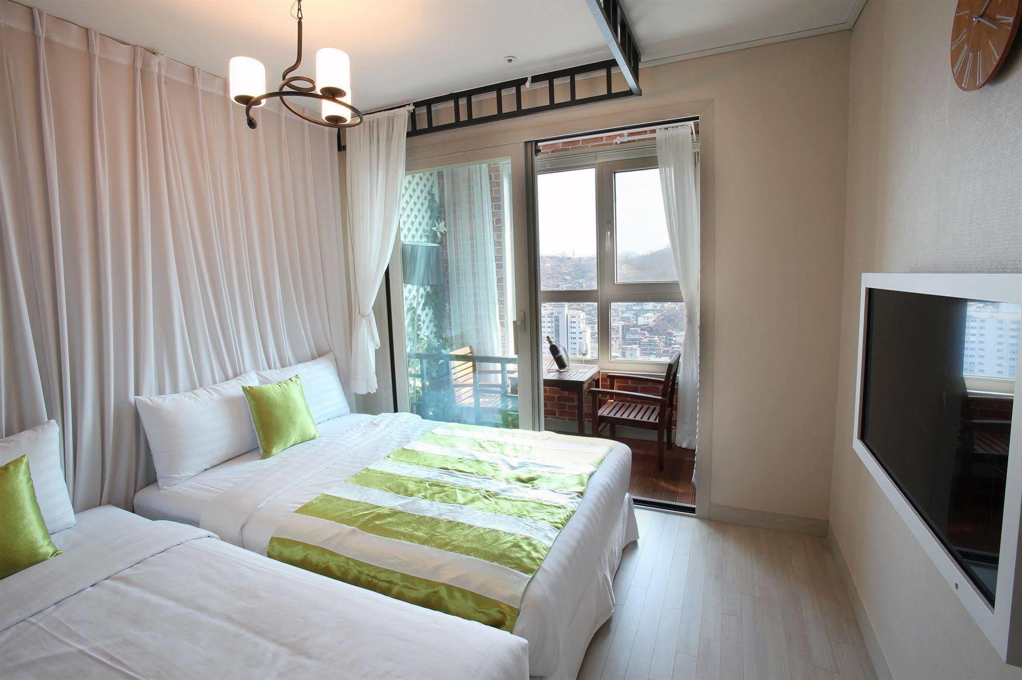Coop City Hotel Oryu Station Seoul Bagian luar foto