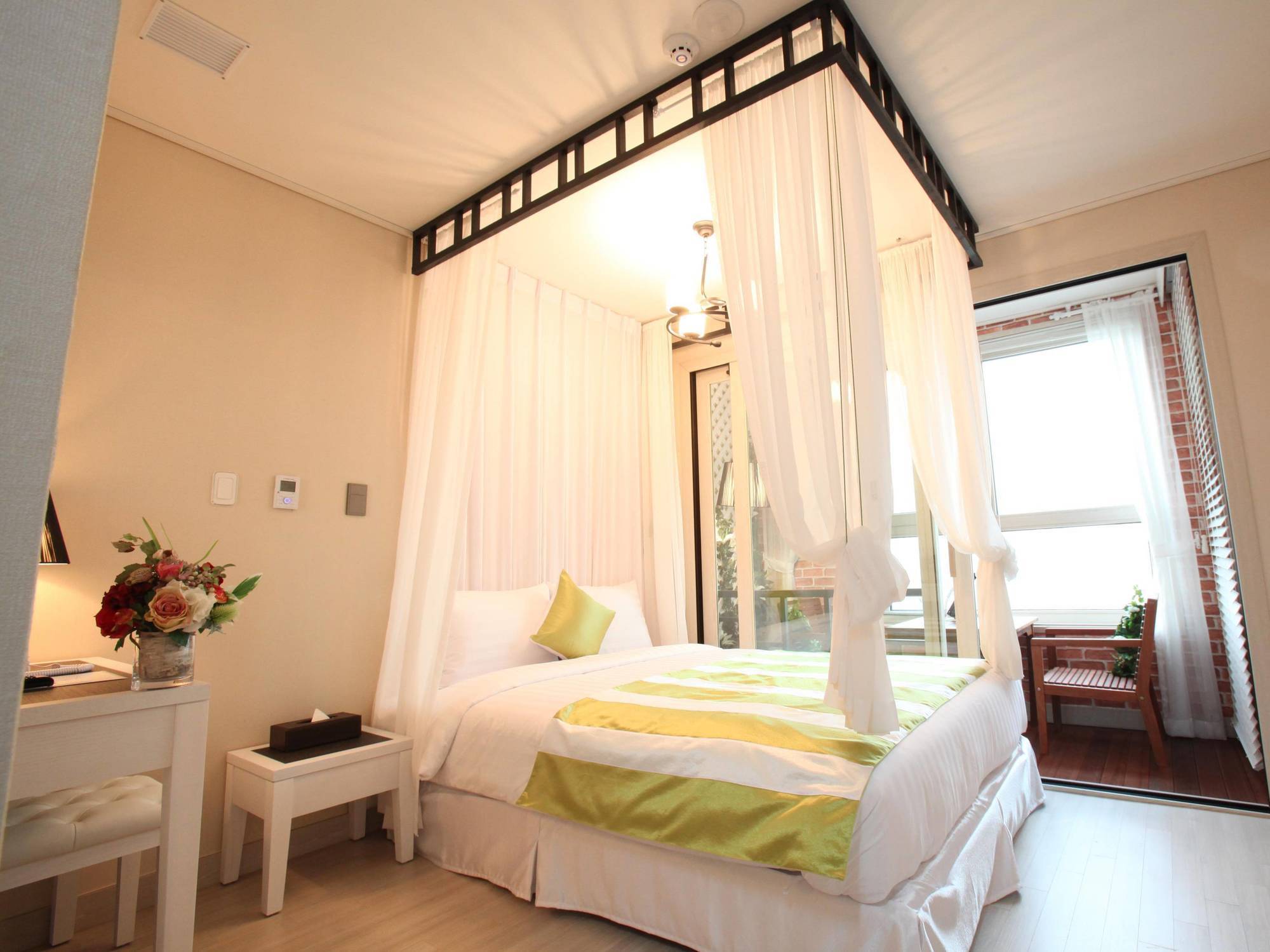 Coop City Hotel Oryu Station Seoul Bagian luar foto